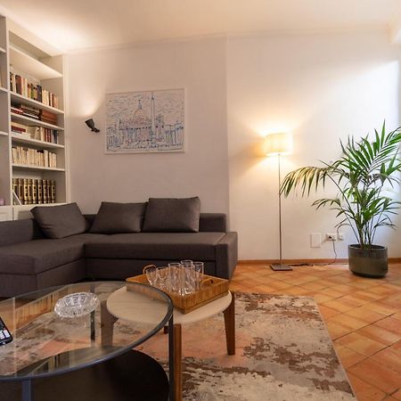 Attico Minerva Con Due Terrazze Apartman Róma Kültér fotó